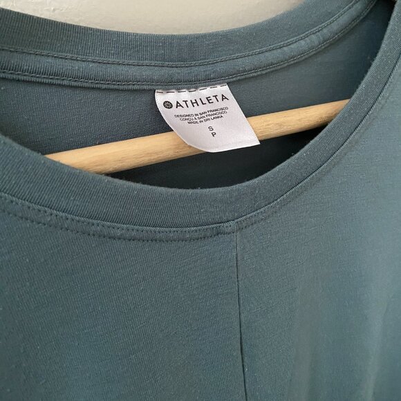 Athleta Crop Sport Top - Picture 2 of 4